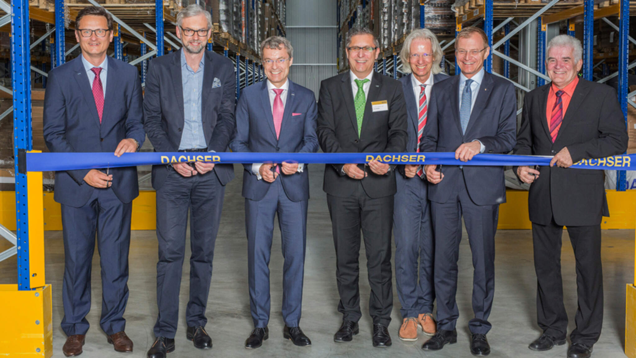 Feierliche Eröffnung des neuen Warehouses in Hörsching - Bildunterschrift siehe Ende Text.